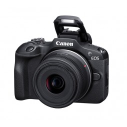 Canon EOS R100 mit RF-S 18-45 mm f4,5-6,3 IS STM