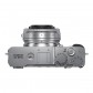 FUJIFILM X-E5 silber mit Fujifilm XF 23 mm f 2,8 R WR