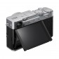 FUJIFILM X-E5 silber mit Fujifilm XF 23 mm f 2,8 R WR